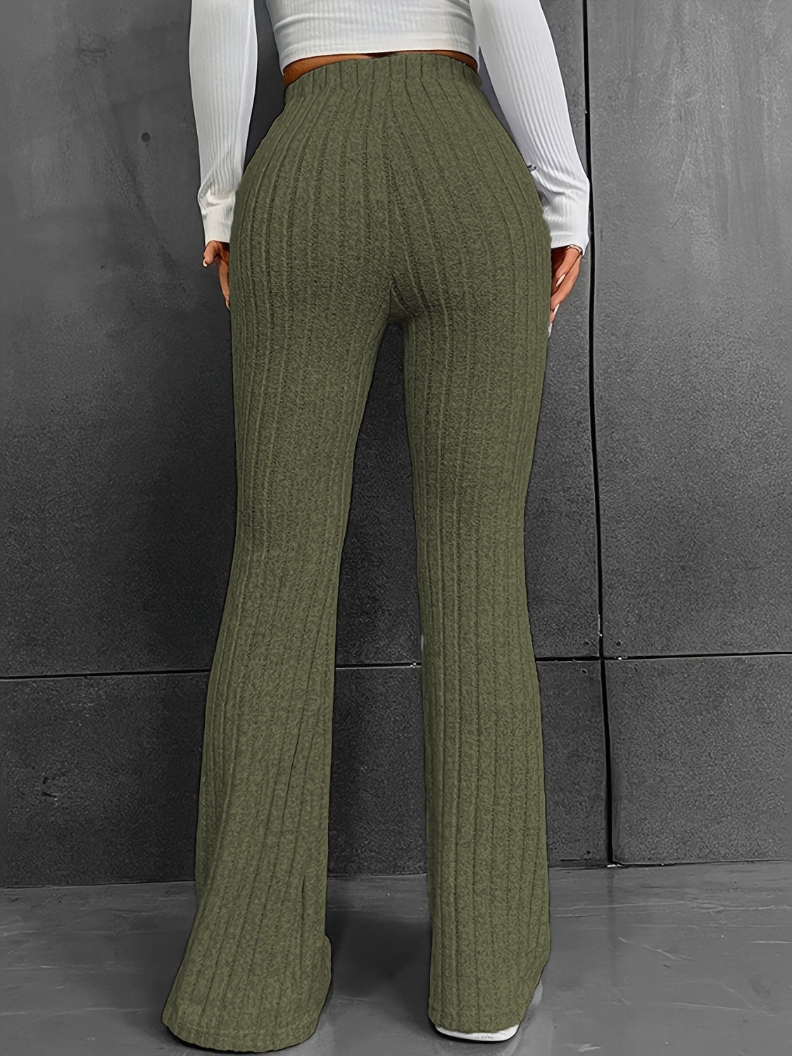Pantalones acanalados de cintura alta con corte de bota