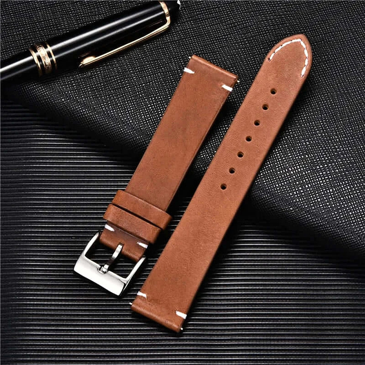 Garmin 18/20/22/24mm Quick Release Minimal Leather Band with Accent Stitches