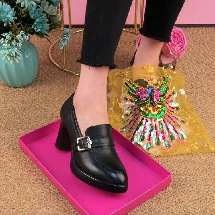 Women's Thick Soled Buckle Heels