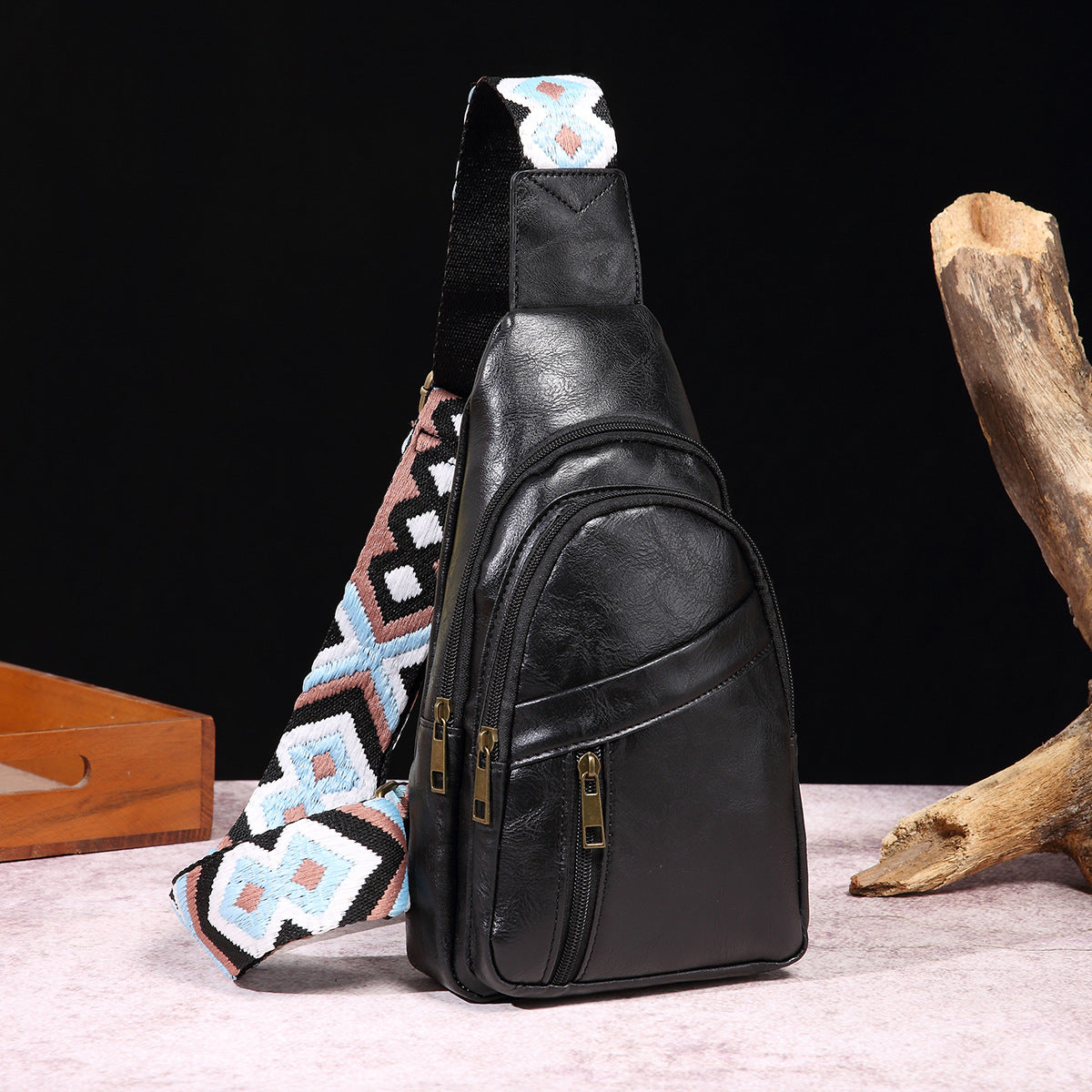 Women's Retro Casual Chest Bag