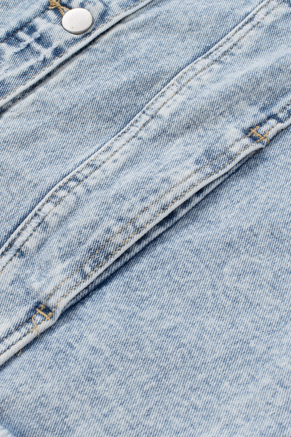 Chaqueta Vaquera Azul Claro Desgastada Rota con Bajo Sin Rematar y Botones