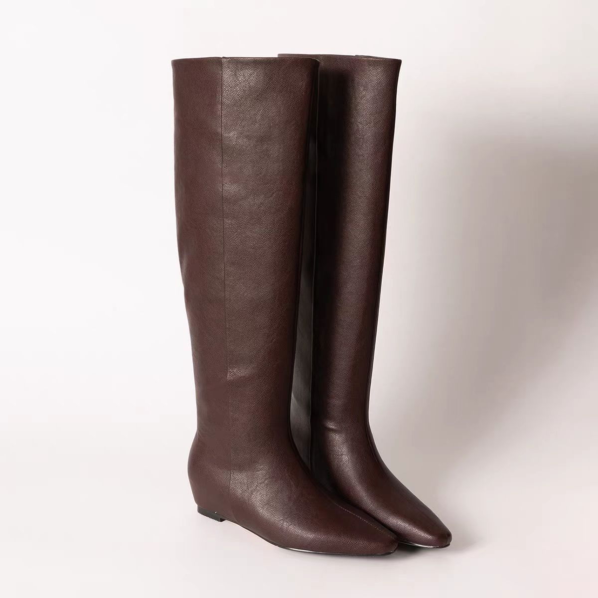 Square-Toe Tall Knight Boots