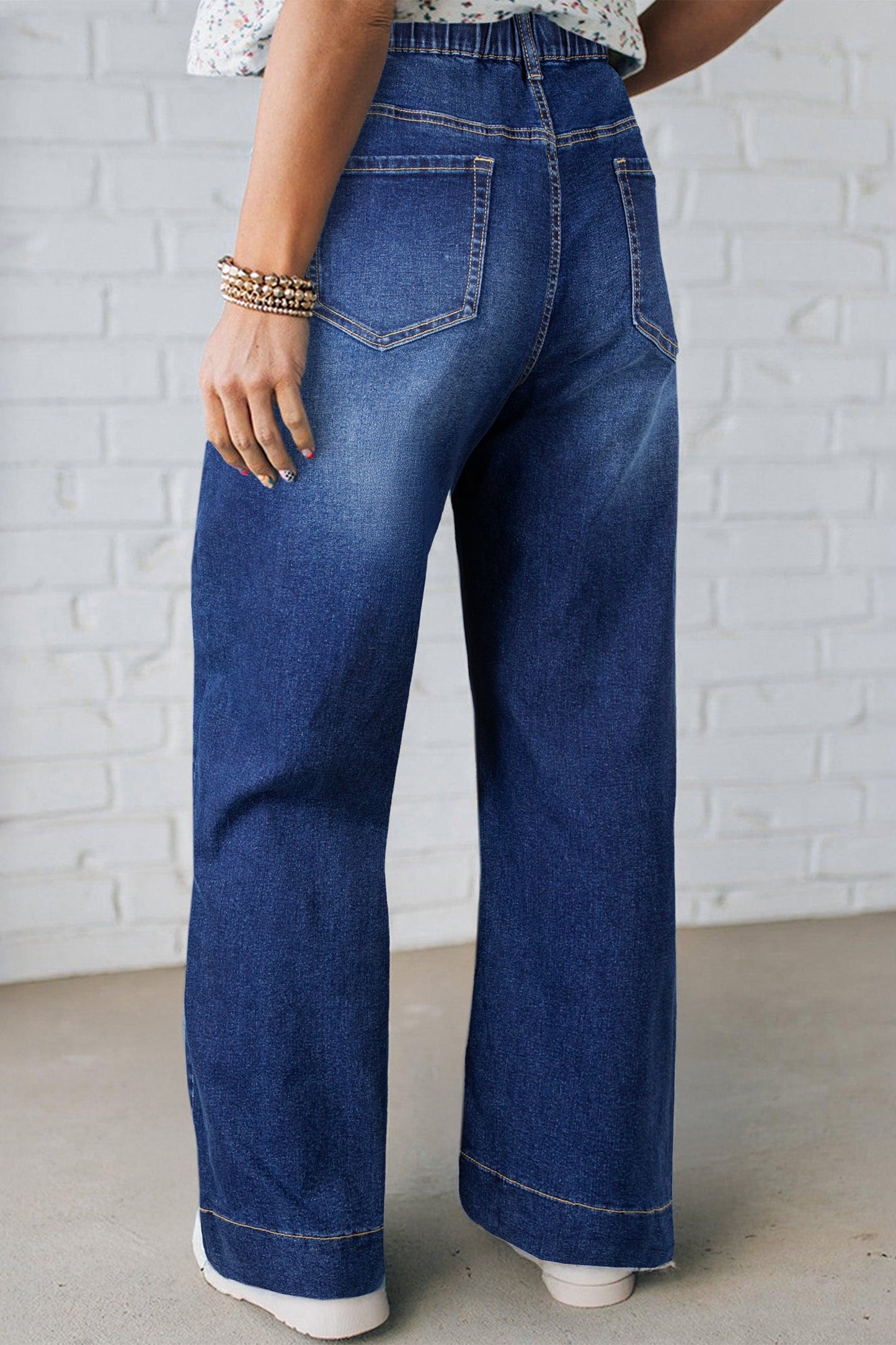 Vaqueros plus size de lavado ácido azul claro con cordones de contraste