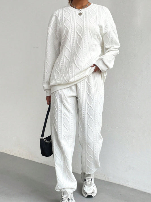 Conjunto de top de cuello redondo y pantalones texturizados