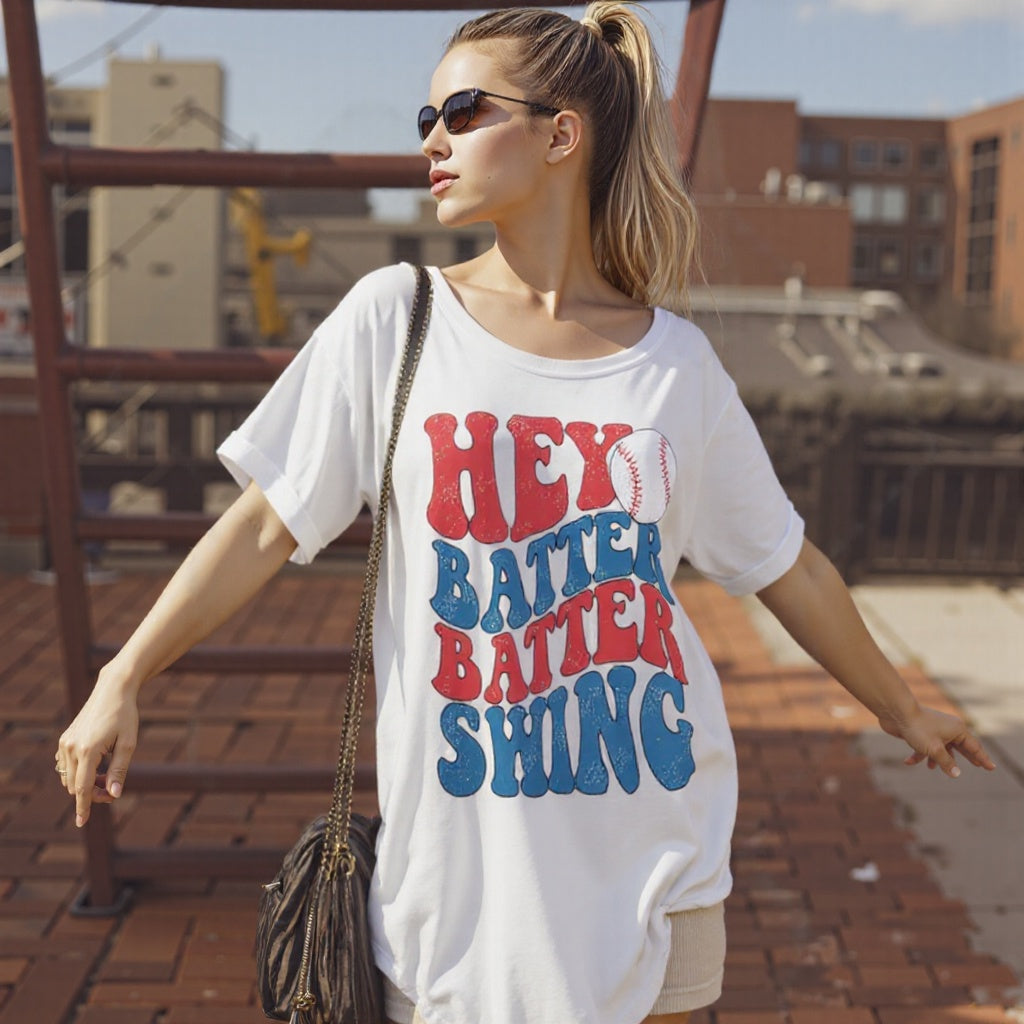 Camiseta extragrande para mamá beisbolista – Camiseta estampada “Hey Batter Batter”