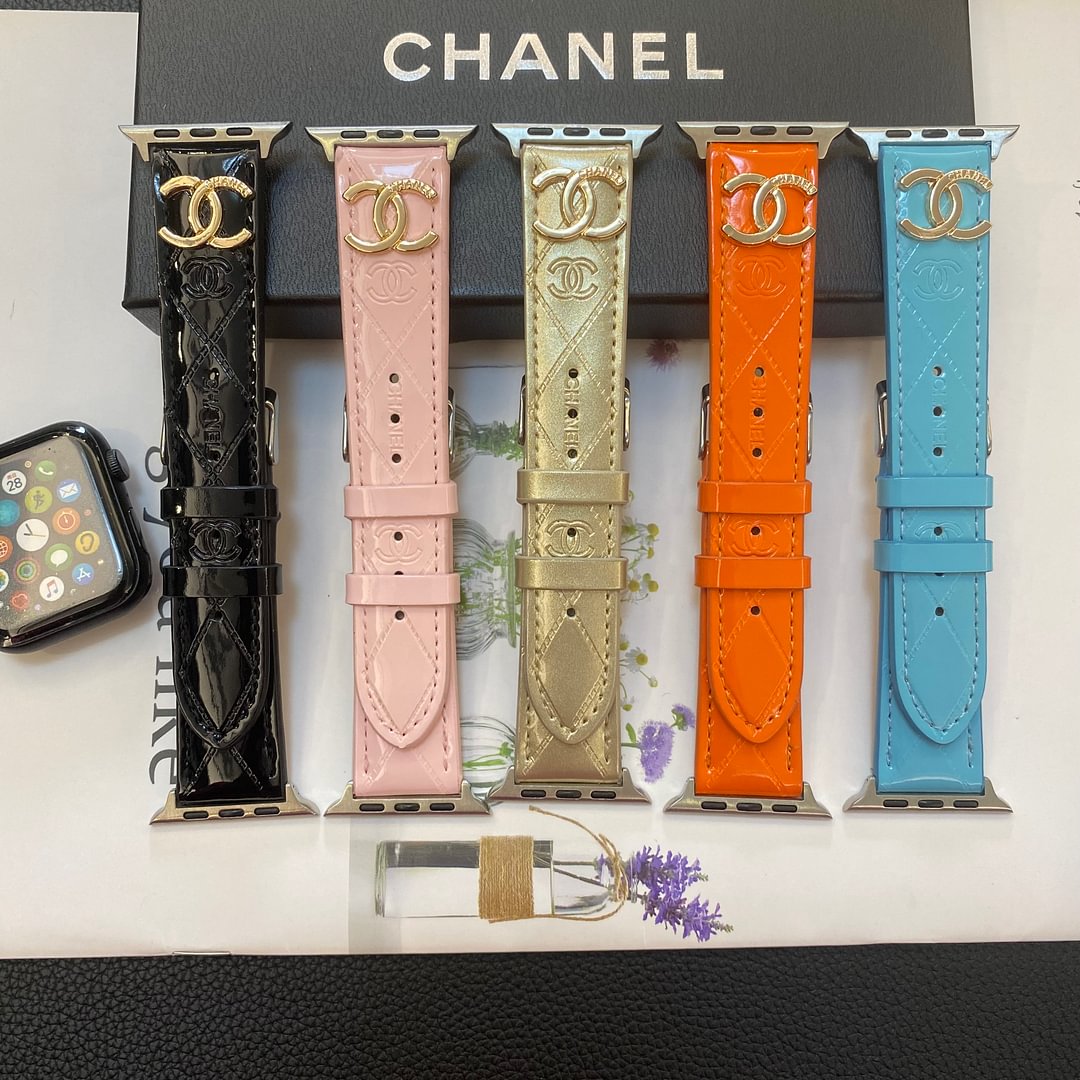 Correa de cuero brillante para Apple Watch con logotipo metálico de lujo