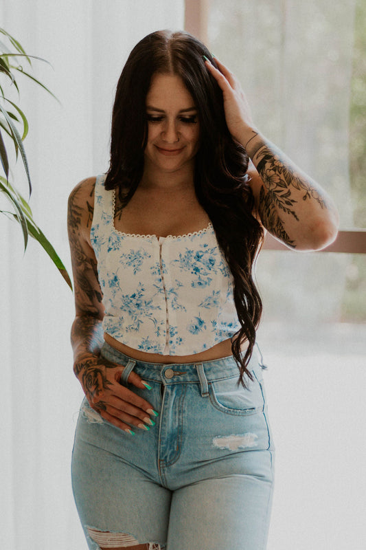 Top corto floral de Sophia