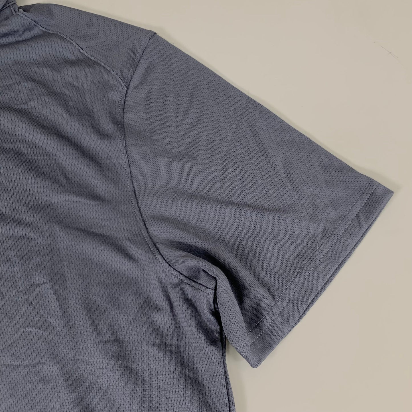 UNDER ARMOUR UA Team Tech Polo Loose Light & Moisture Wicking Men's Sz L Grey