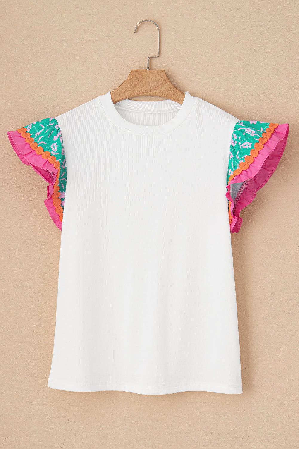 Top de manga floral con ribete picot en contraste blanco