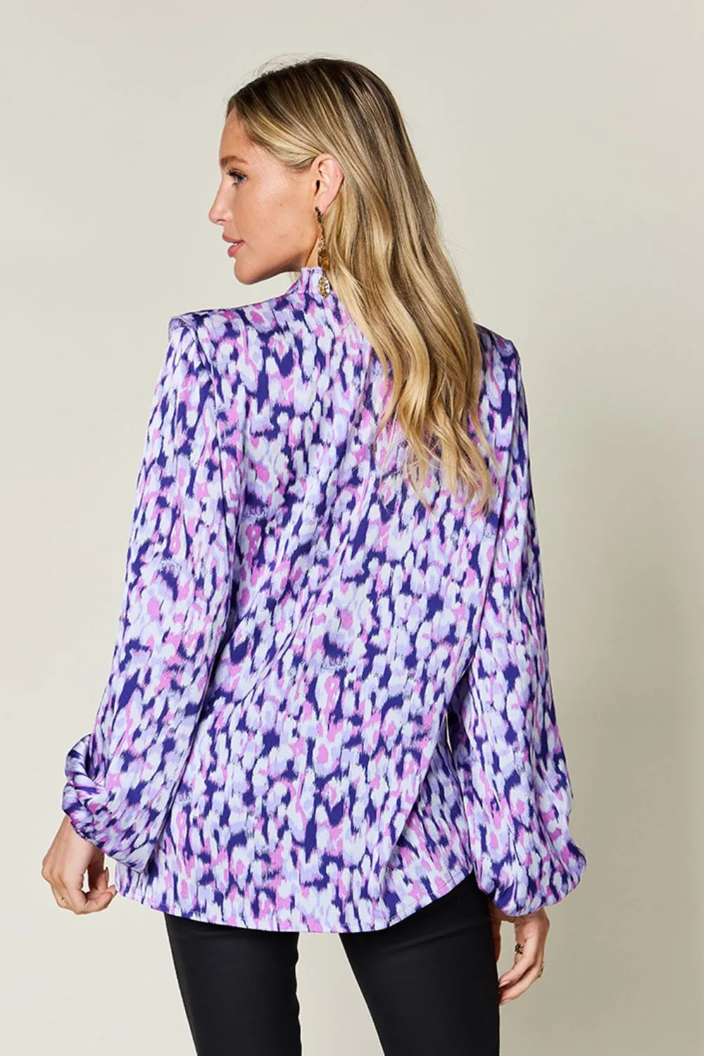 Camisa de manga abullonada con volantes estampada Double Take, talla completa
