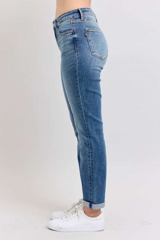 Jeans Judy Blue Skinny de tiro medio con puños y bolsillos, tallas grandes