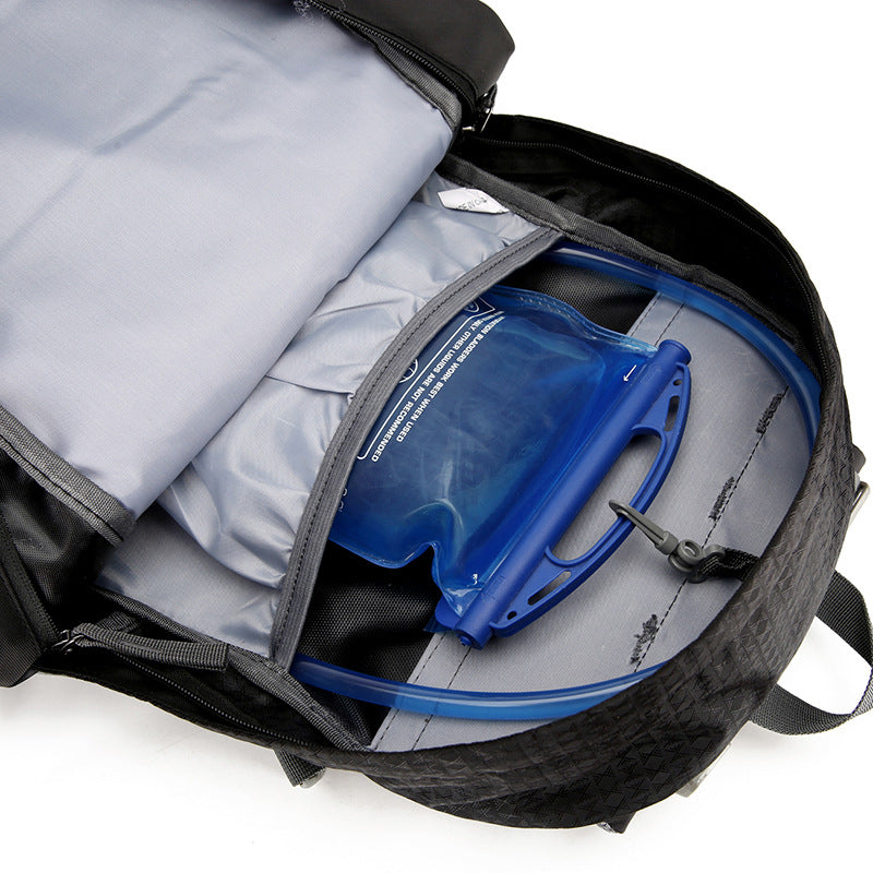 Outdoor Hiking Hiking Backpack Nylon Waterproof Large Capacity Multifunction Bracket