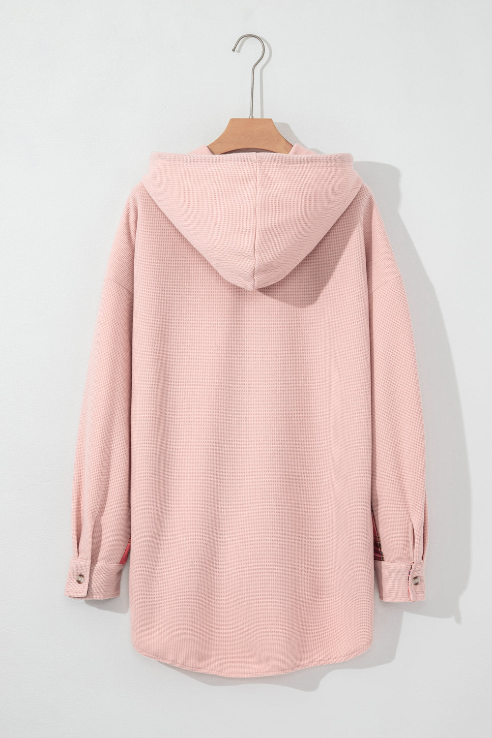 Chaqueta tipo camisa con capucha y cordón, patchwork de cuadros y tejido de gofre