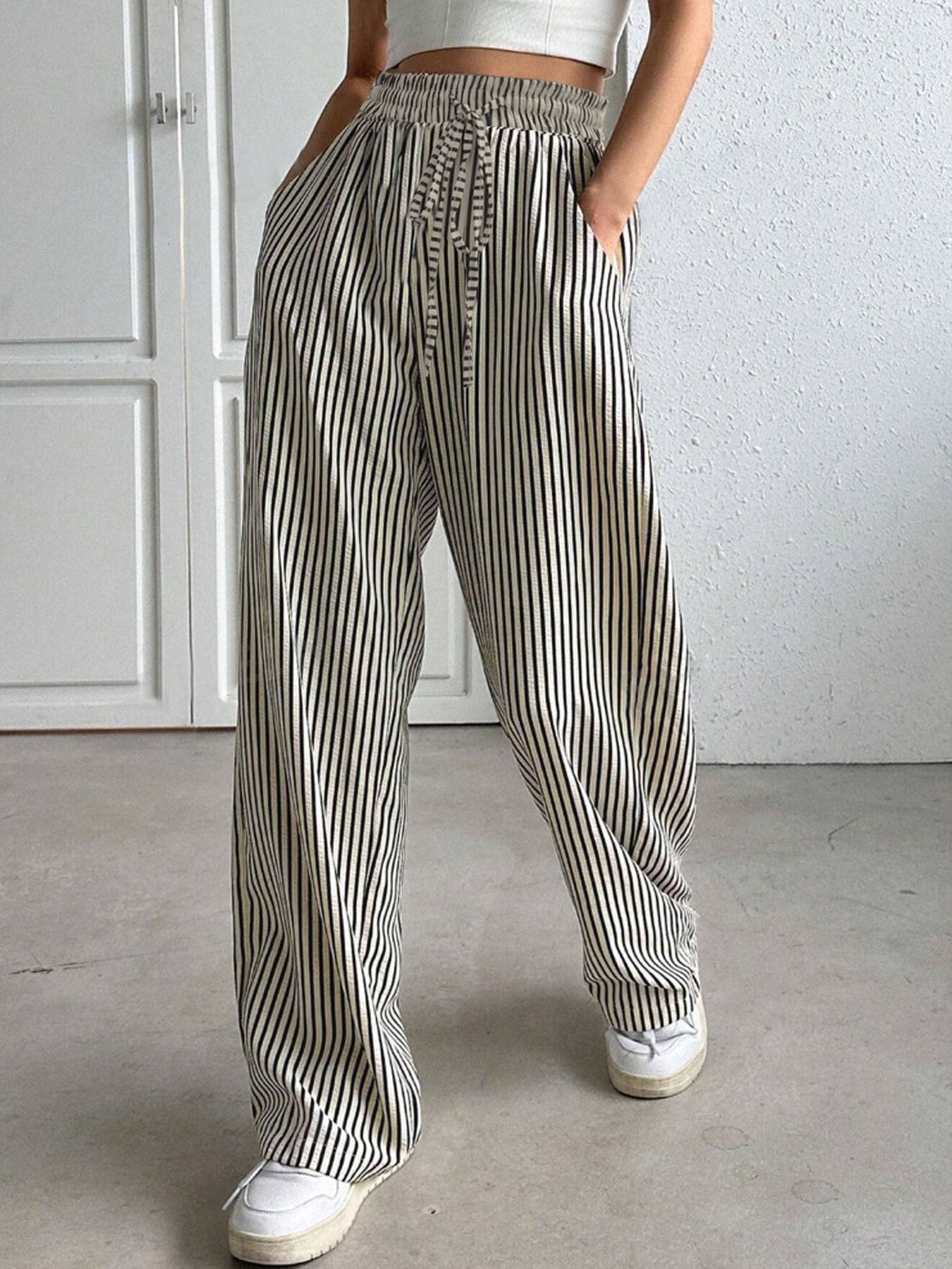 Pantalones con cordón a rayas y cintura elástica