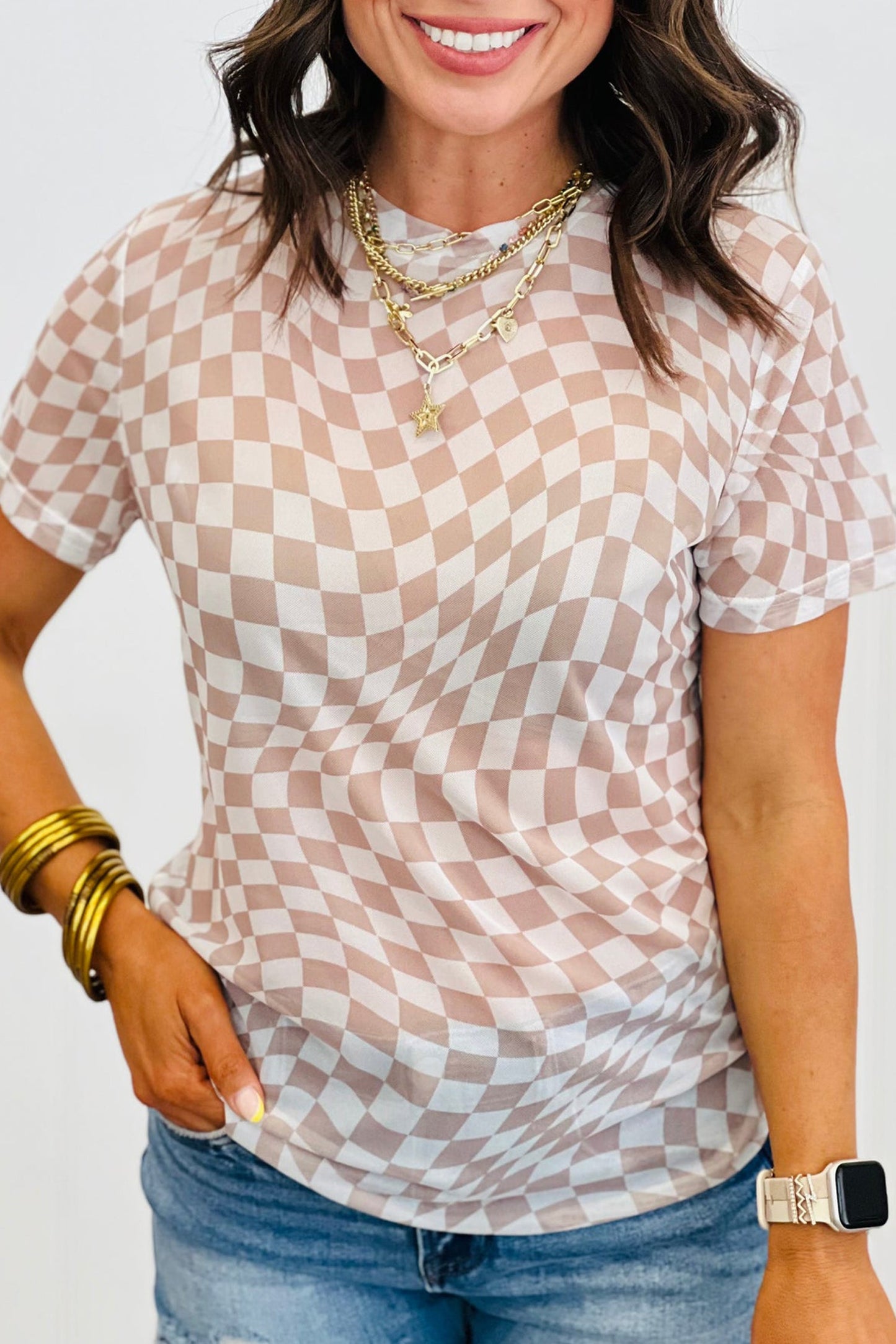 Camiseta de malla de cuello simulado con estampado a cuadros caqui