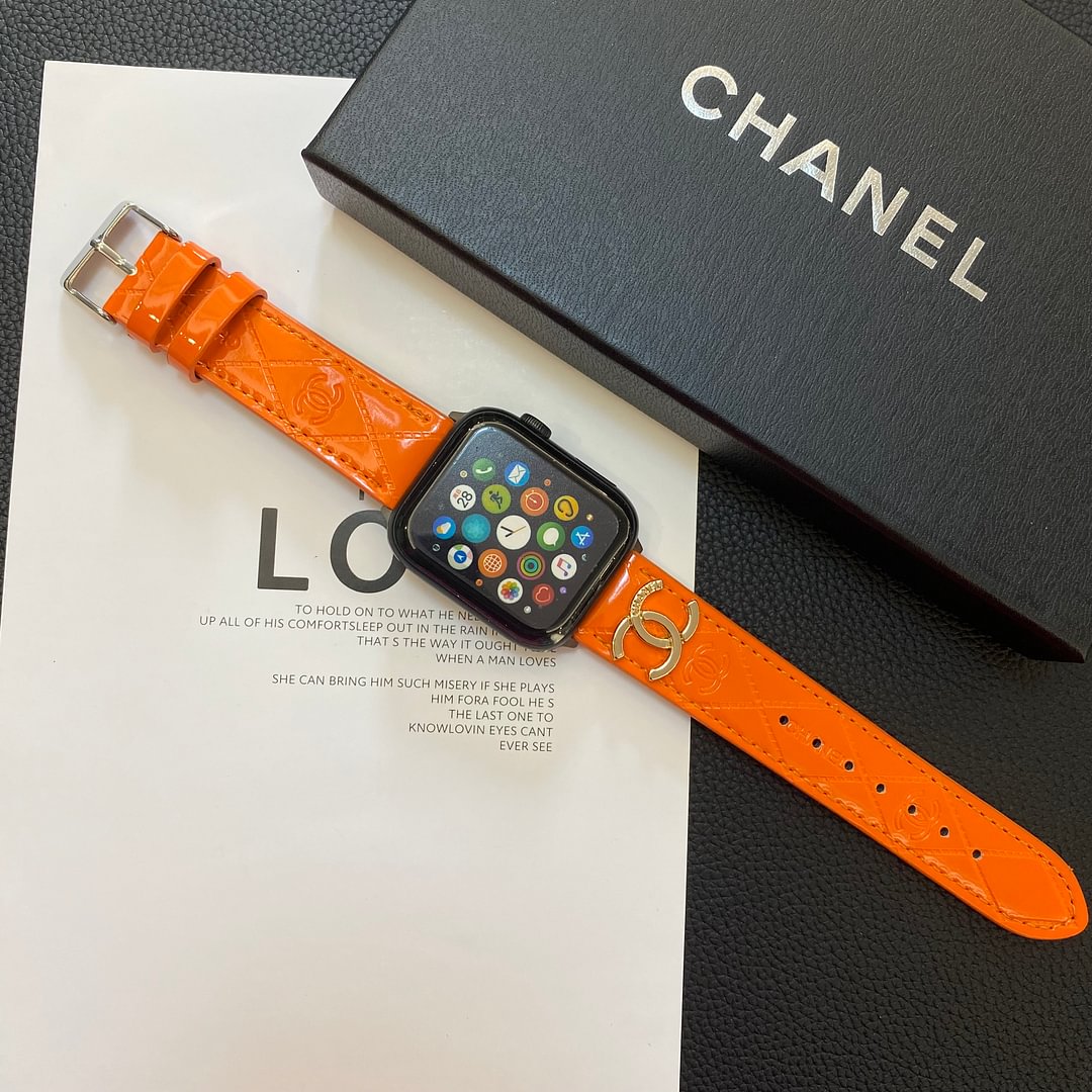 Correa de cuero brillante para Apple Watch con logotipo metálico de lujo