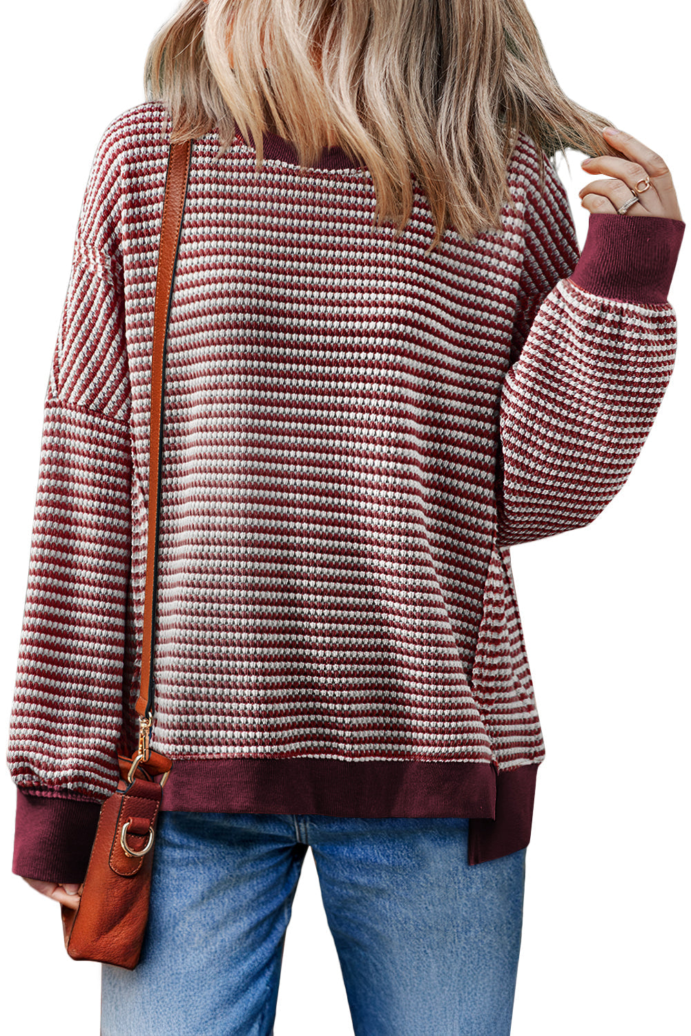 Top oversize de manga larga con hombros caídos, ribete acanalado de rayas negras