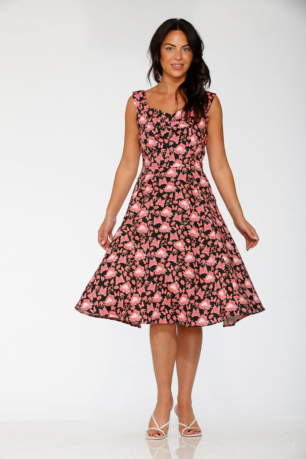 20125 Vestido Heart Angel Swing en Negro