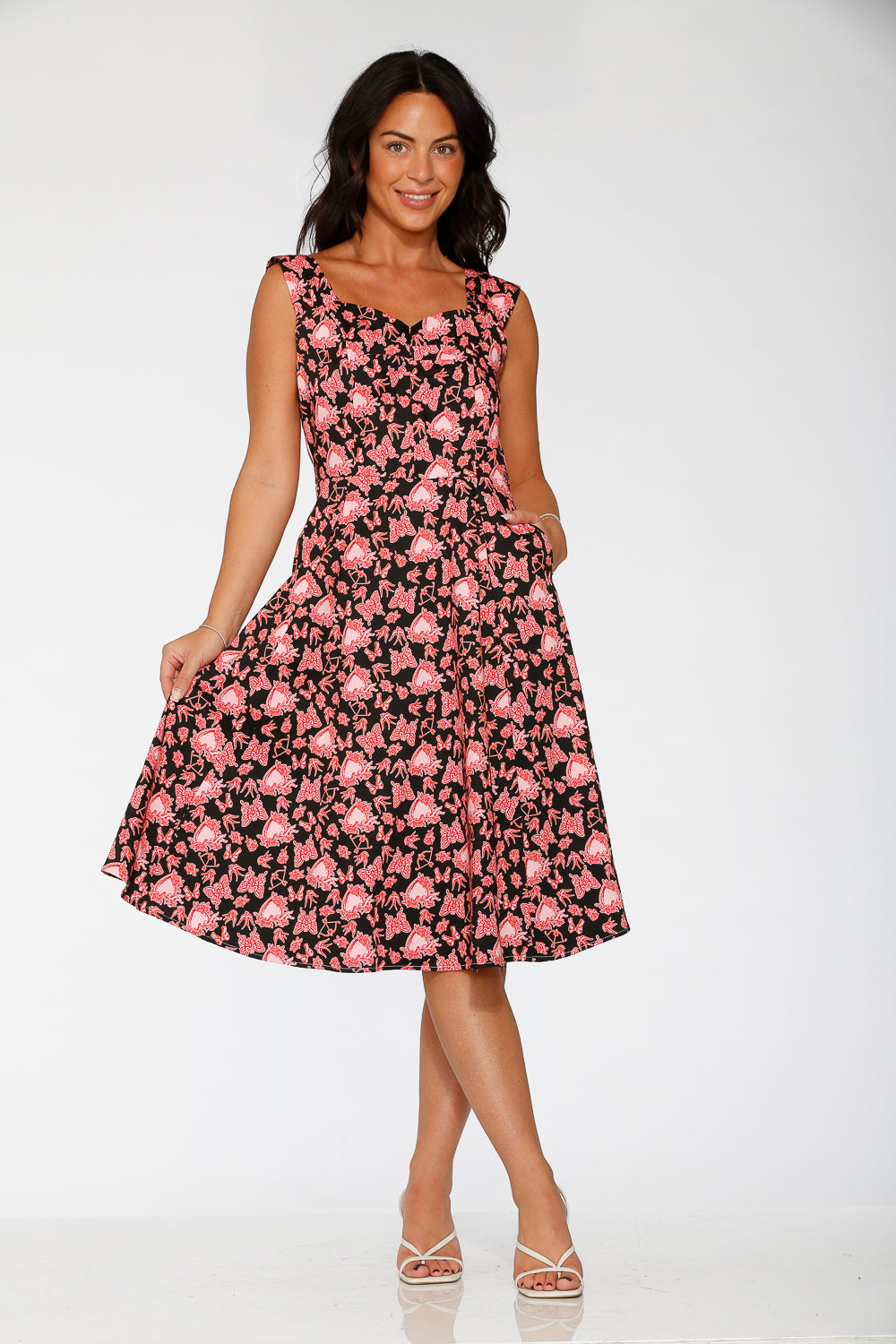 20125 Vestido Heart Angel Swing en Negro