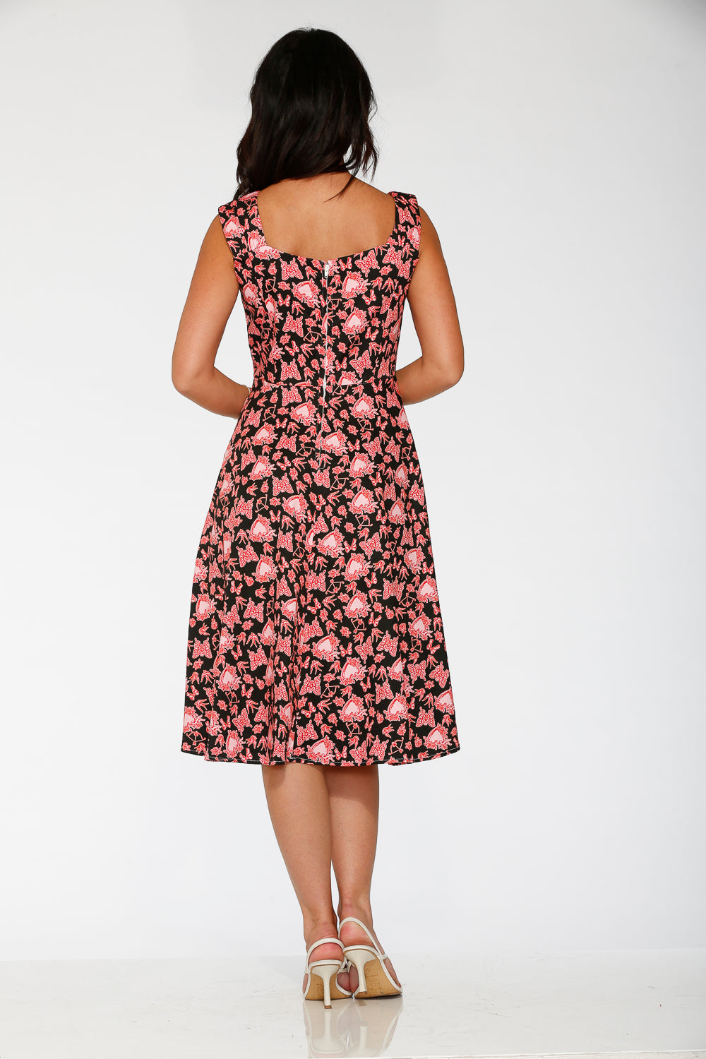 20125 Vestido Heart Angel Swing en Negro