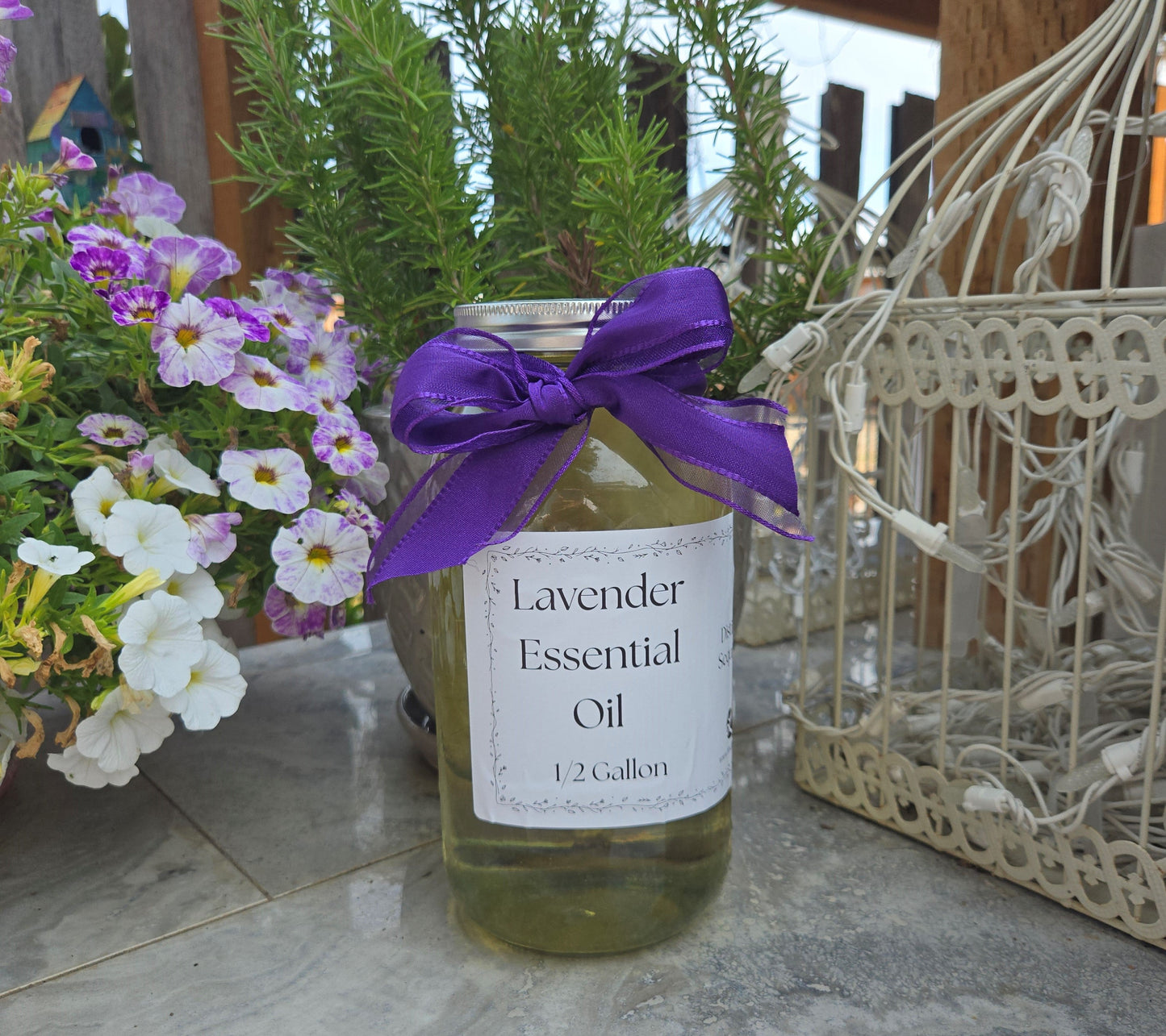 Aceite Esencial de Lavanda – 1/2 galón, de origen local en WA