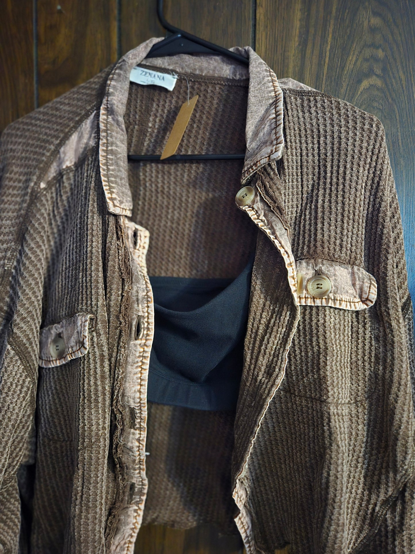 Camisa de punto gofre con botones Zenana – Marrón topo