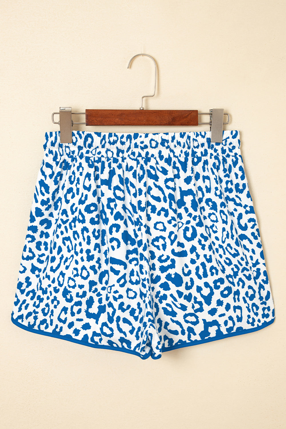 Pantalones cortos casuales con cordones, cintura elástica, ribete en contraste y estampado de leopardo azul