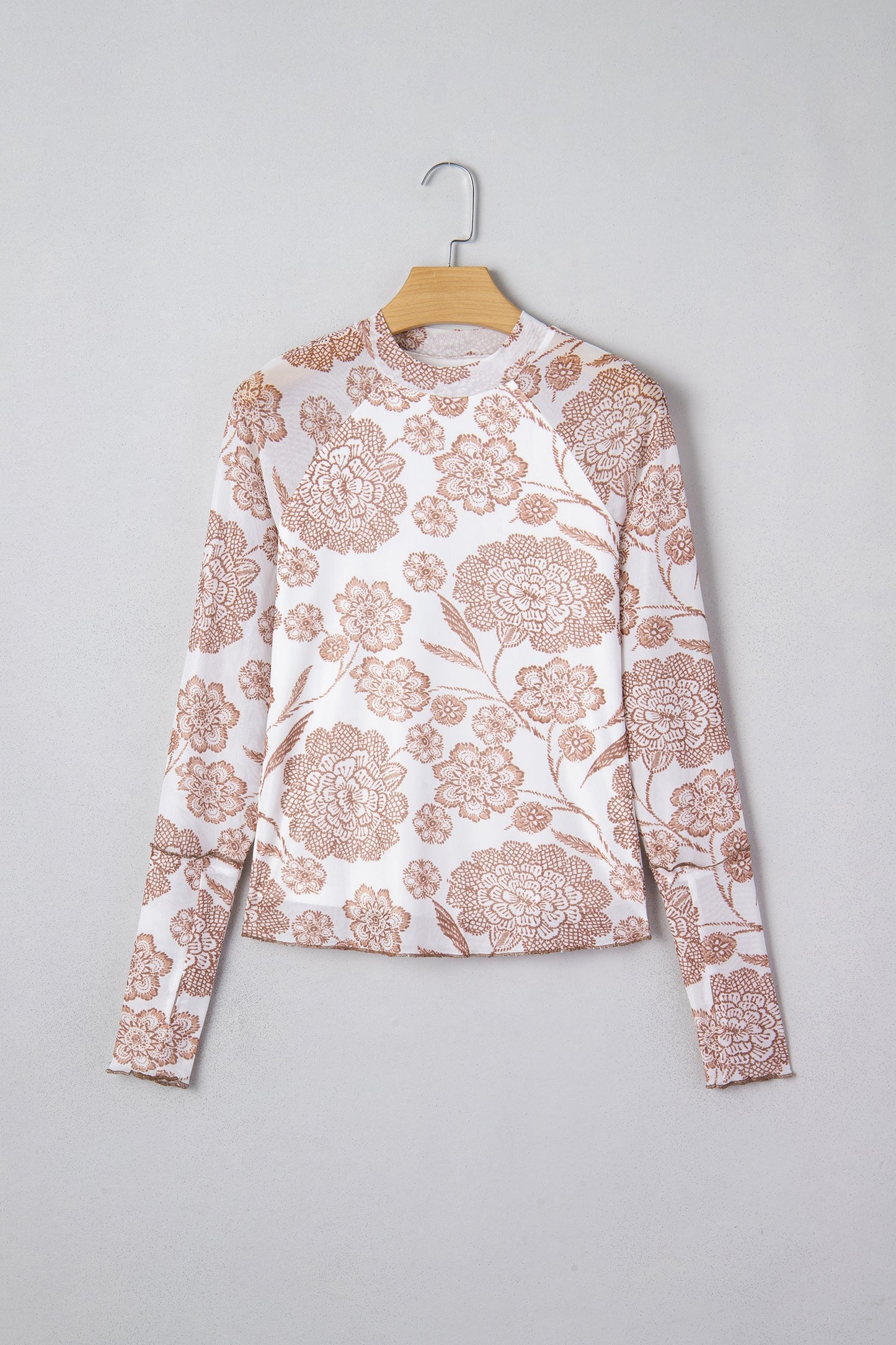Top de malla de manga larga con agujero para el pulgar y estampado floral marrón