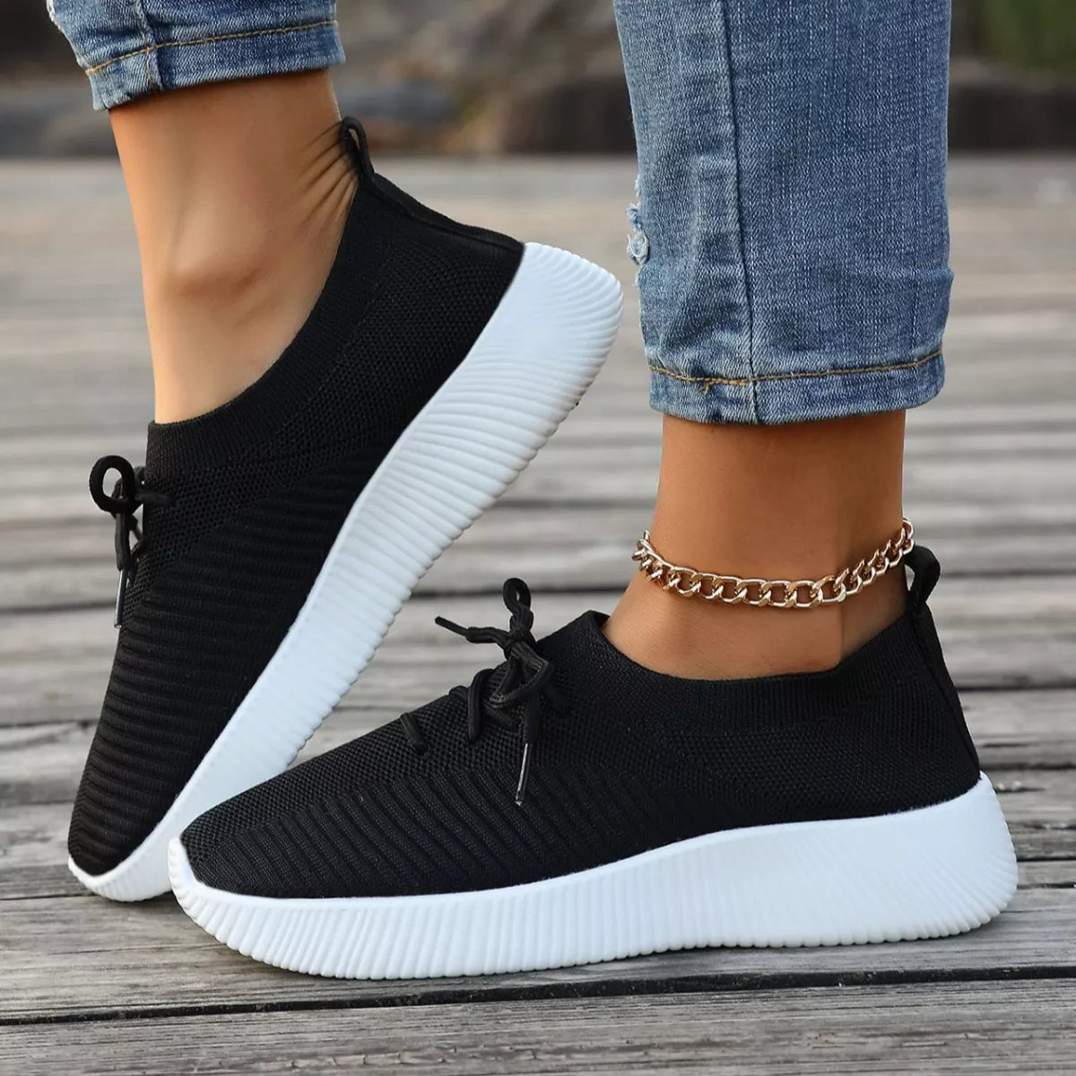 Round Toe Lace Up Sneakers