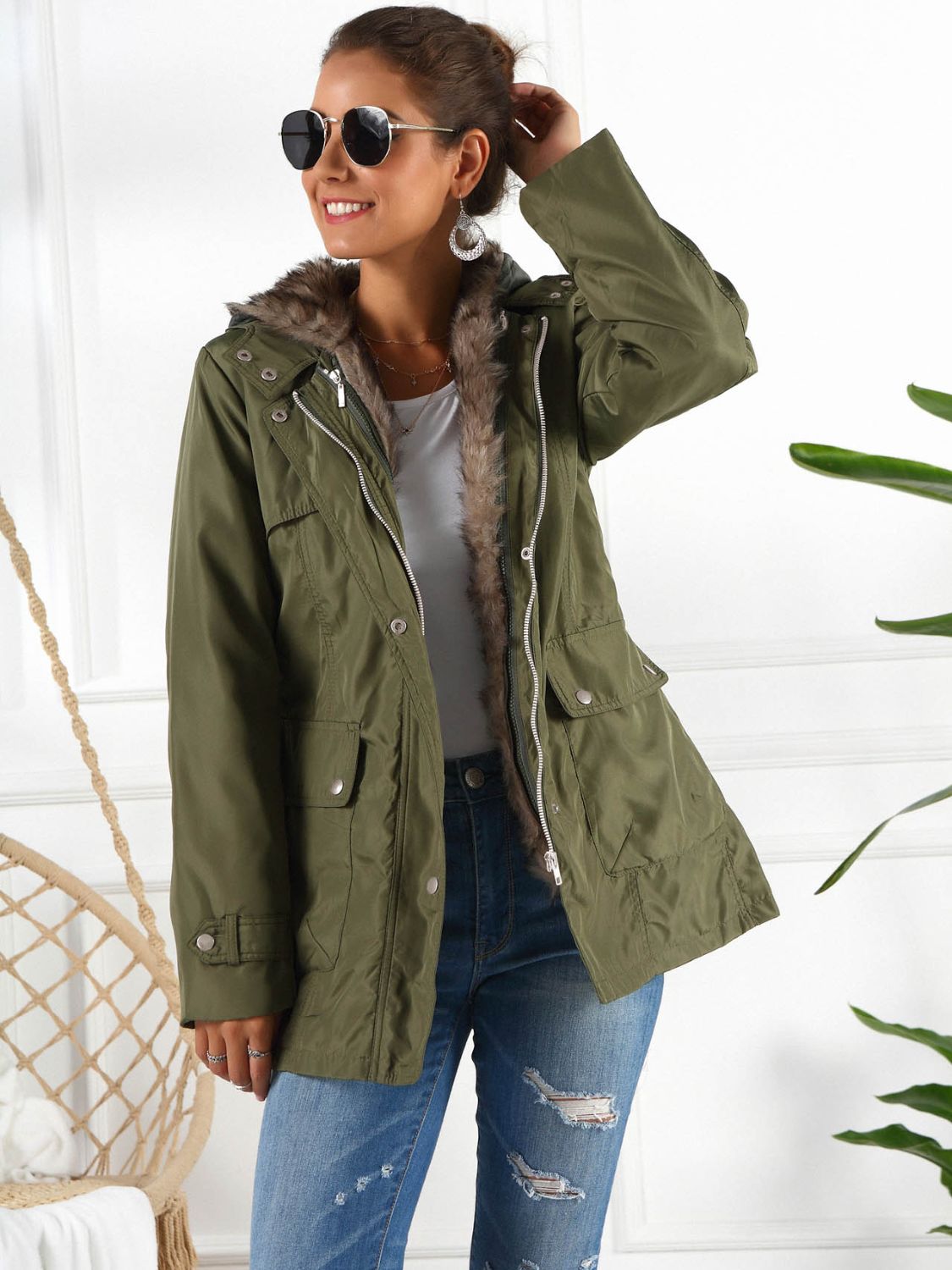 Chaqueta con capucha Ivy Lane de talla grande con forro desmontable (tres formas de uso)