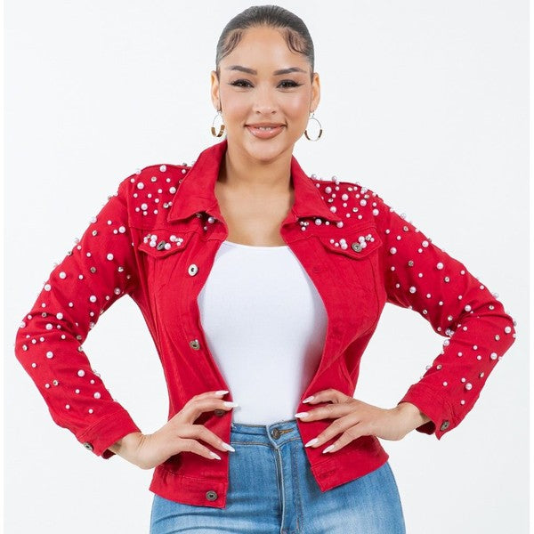 Chaqueta vaquera Radiant Pearls con adornos de diamantes de imitación - Rojo. Ver tabla de tallas en "más detalles".
