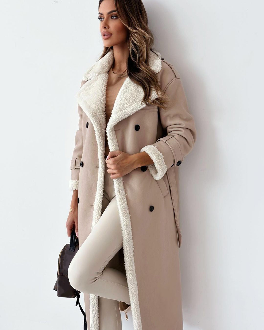 Gabardina de invierno cruzada con cinturón para mujer