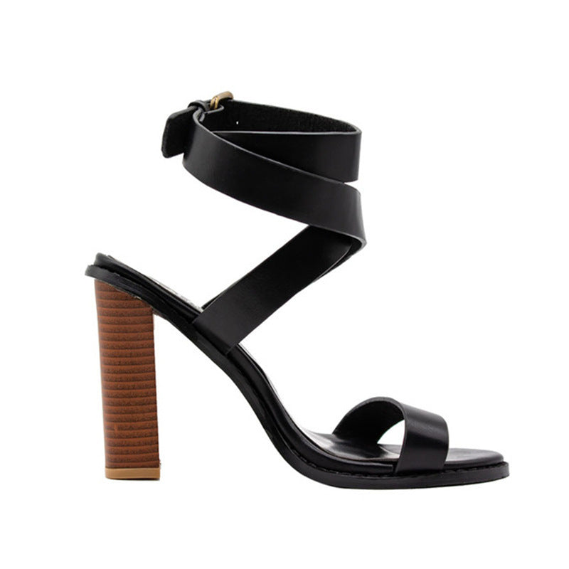 Women's Plus-Size Chunky Heel Sandals