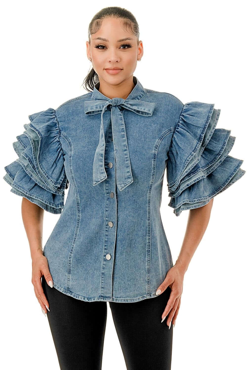 Blusa vaquera con lazo y mangas con volantes {GRAN ELASTICIDAD}