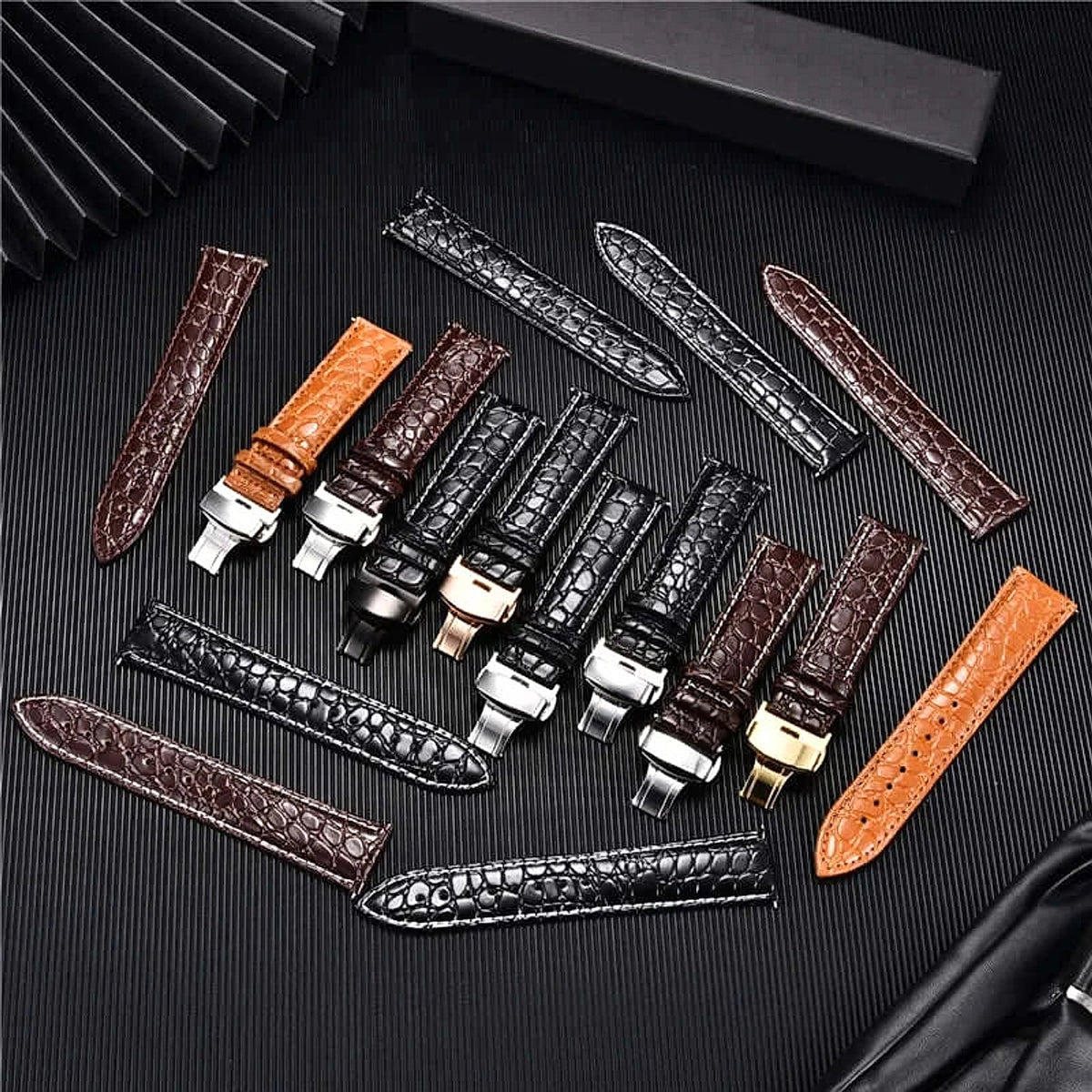 Suunto Race, Vertical & 9 Peak Crocodile-Pattern Leather Clasp Band