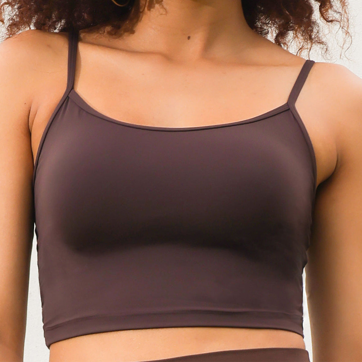 Backless Twisted Strap Yoga Sports Bra With Built-in Padded Cups Shock-Absorbing And Push-Up
