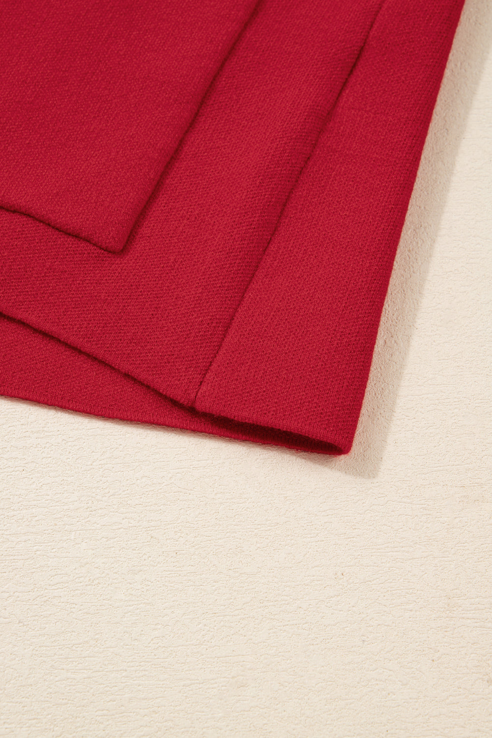 Chaqueta cárdigan cruzada con botones de color rojo fuego