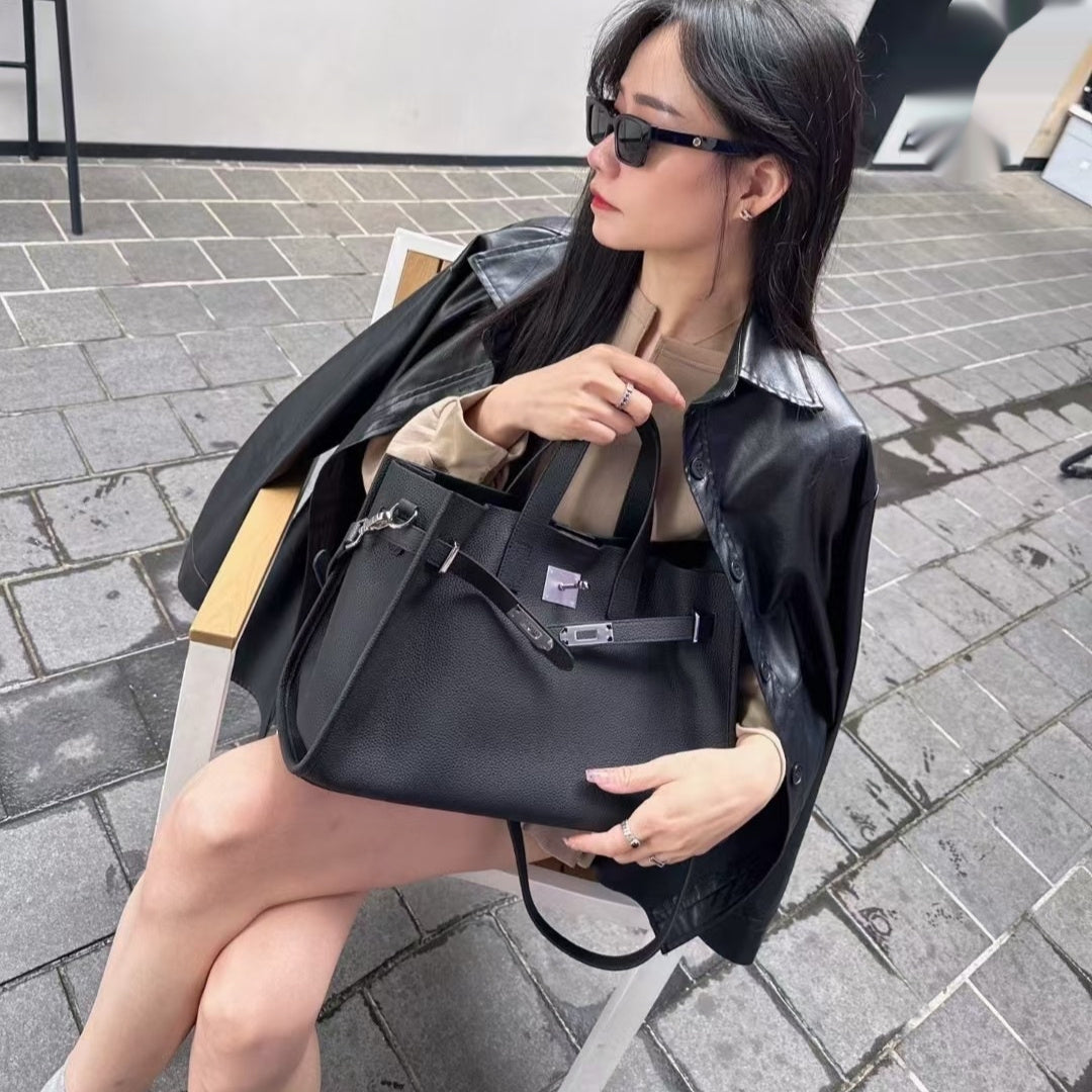 Women's Top Layer Cowhide Crossbody Bag