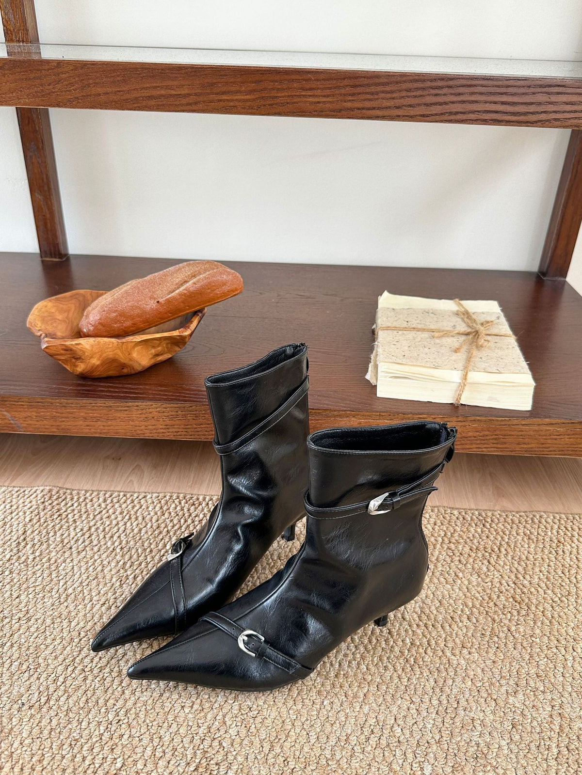 Pointed-toe Stiletto Women's Boots With A Back Zipper