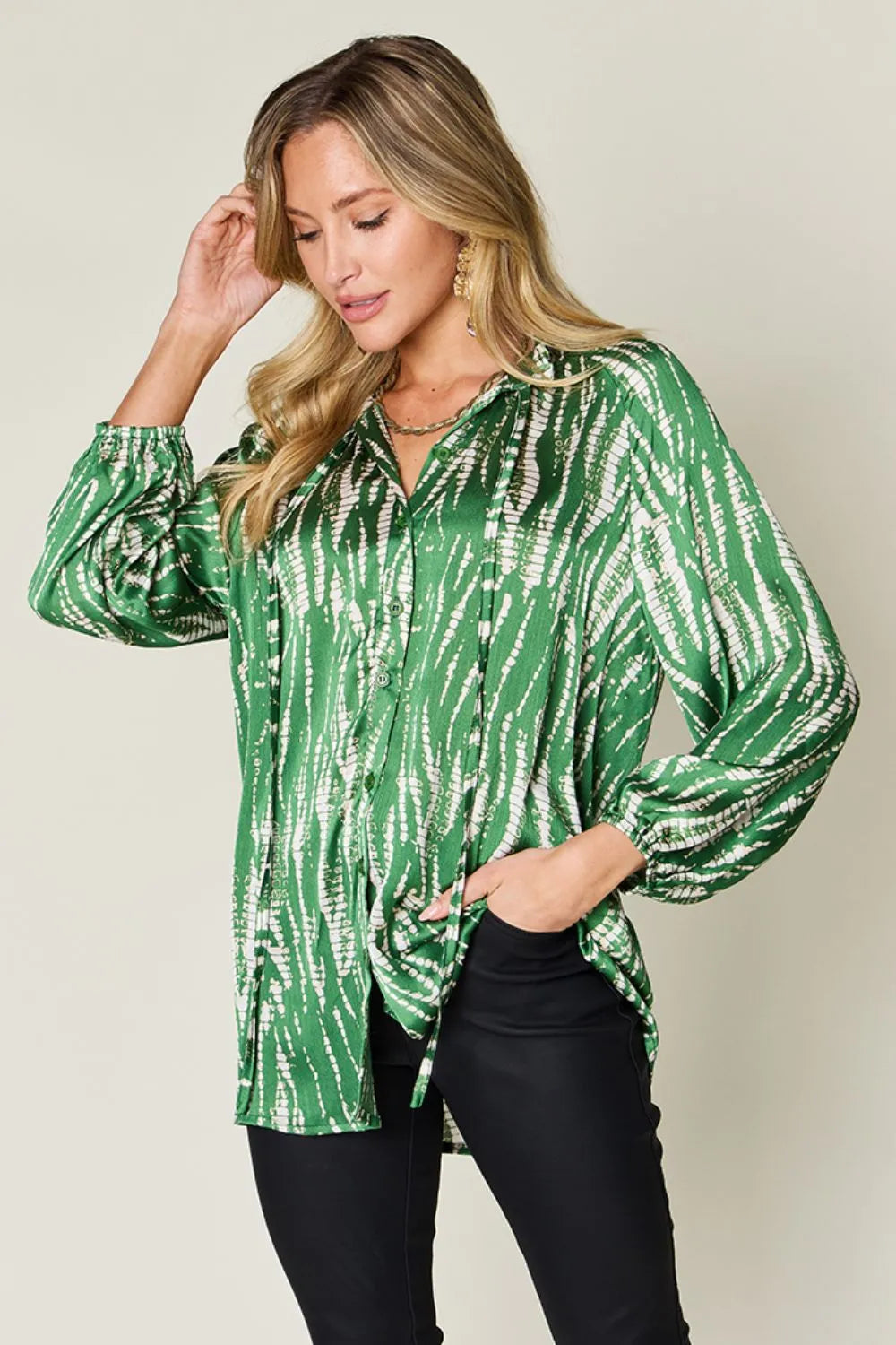 Camisa abotonada de manga larga estampada Full Size Double Take