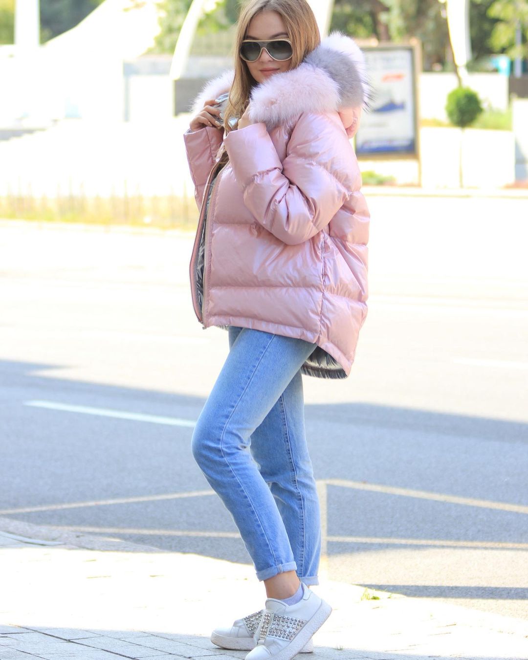 ⇆ Abrigo Reversible de Plumón Nicole con Piel Genuina de Zorro Polar