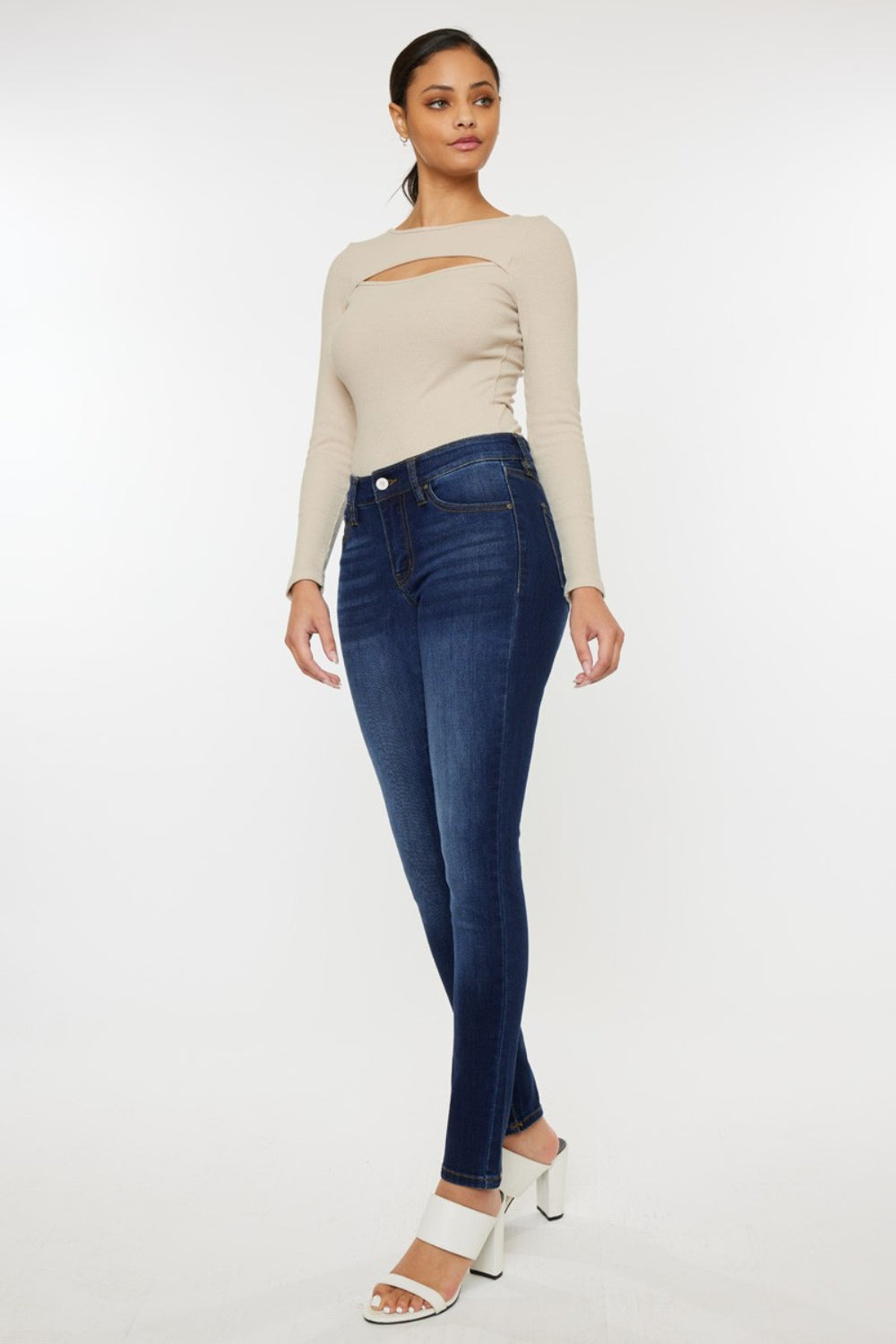 Jeans ajustados Kancan de tiro medio con degradado