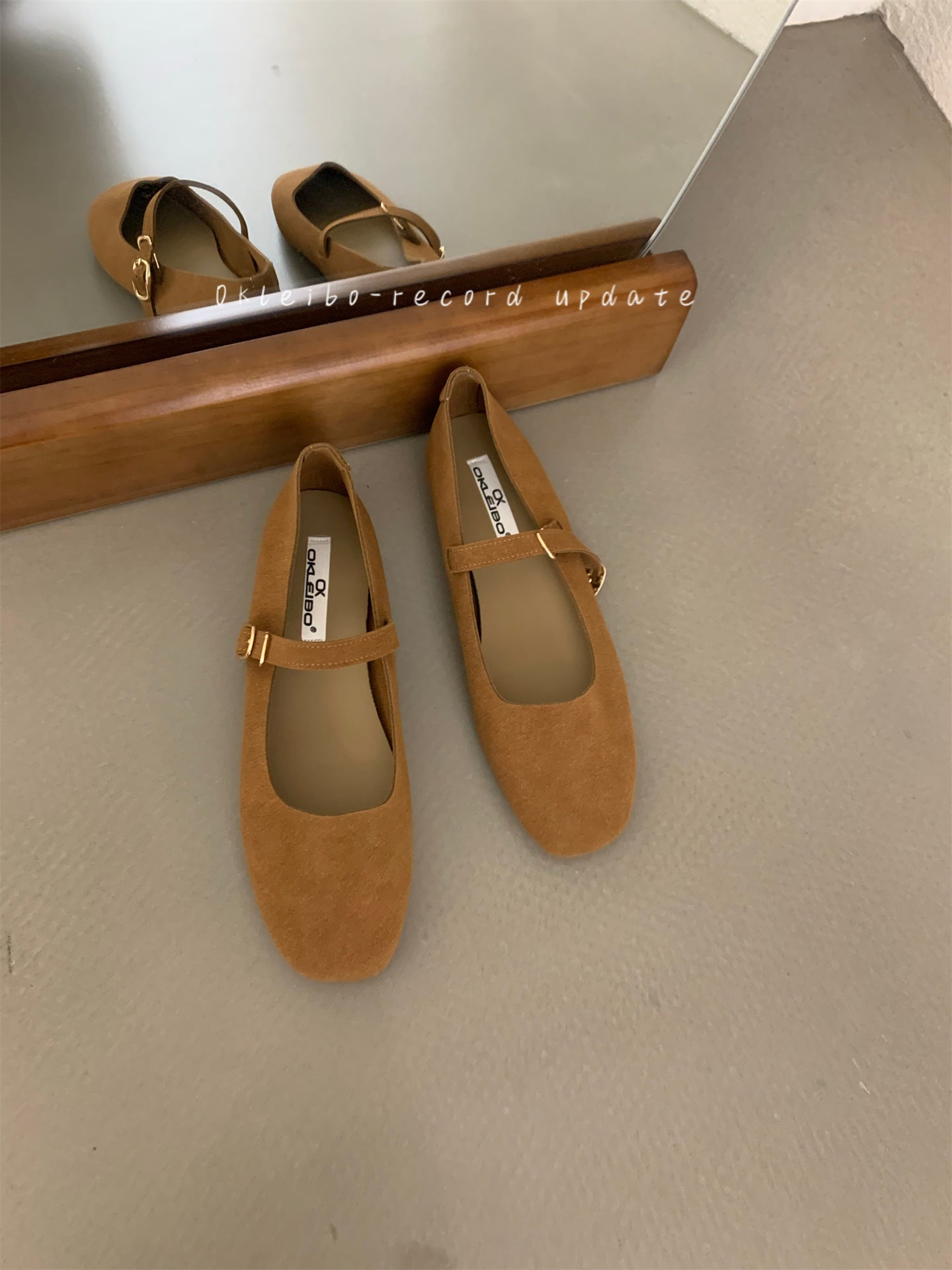 Women's Retro Frosted Flats