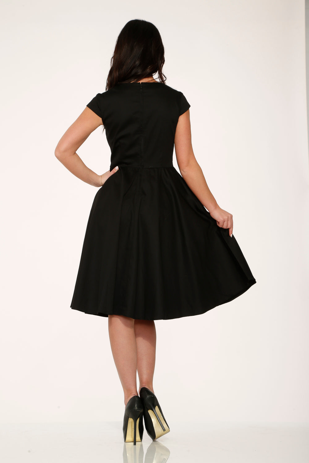 29190 Vestido swing de cuello blanco y negro