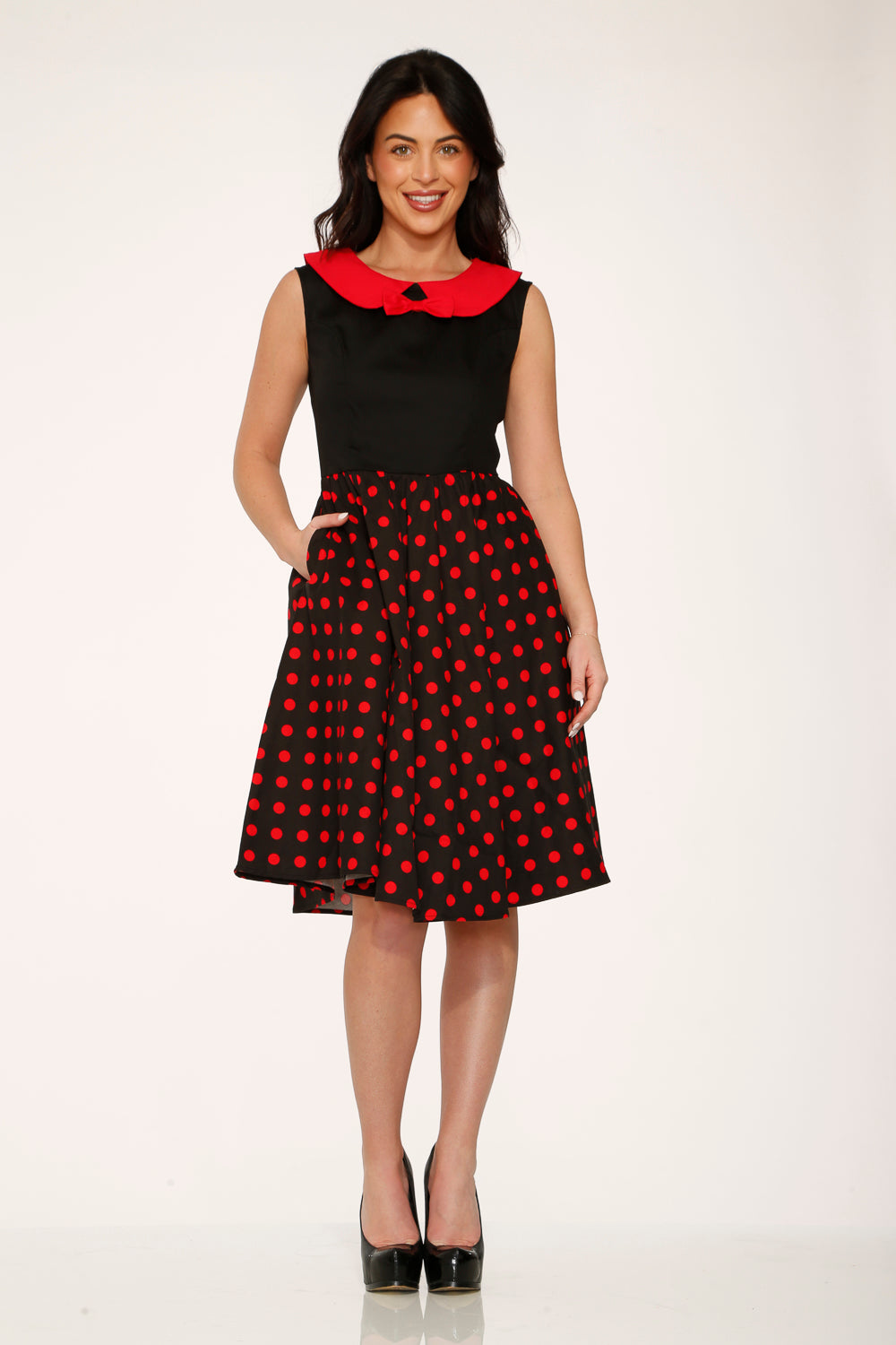 29201 Vestido Swing de Lunares Rojos y Negros