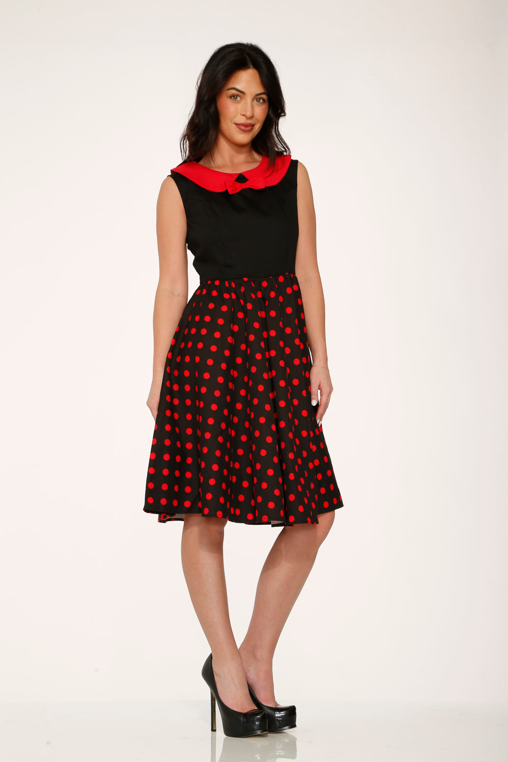 29201 Vestido Swing de Lunares Rojos y Negros