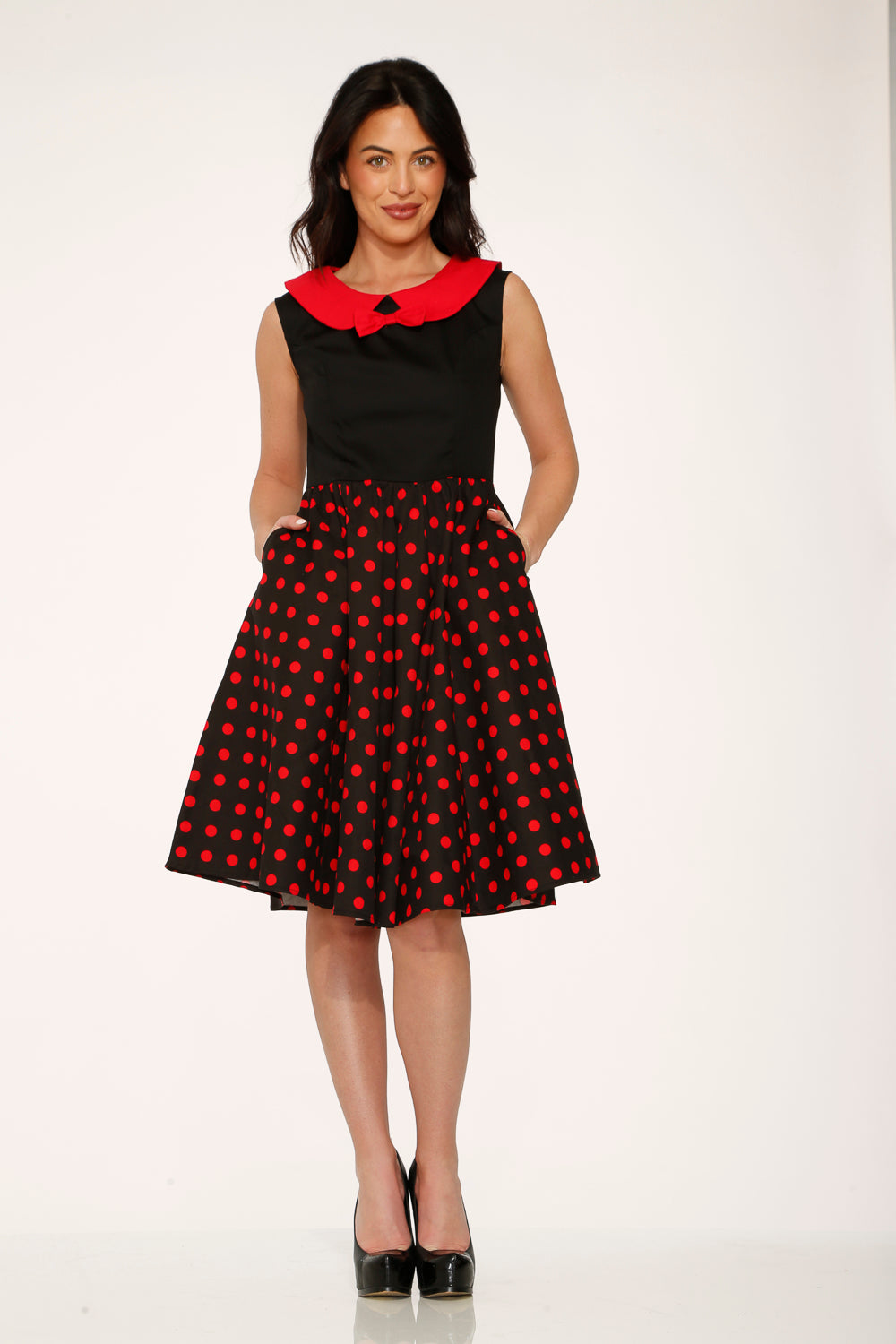 29201 Vestido Swing de Lunares Rojos y Negros