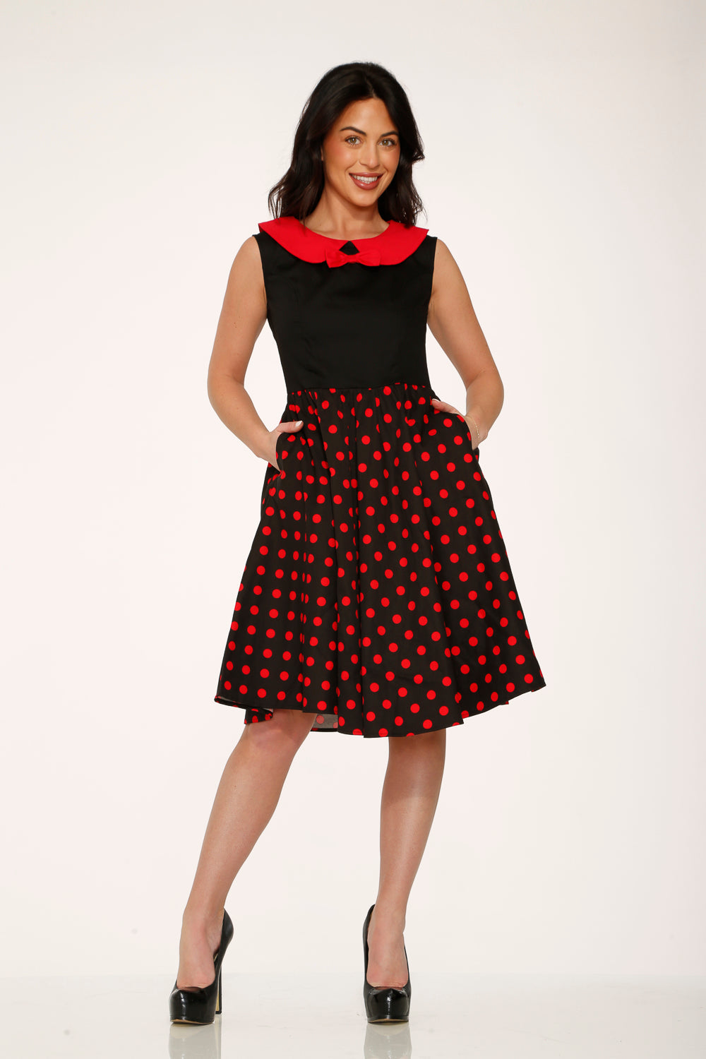 29201 Vestido Swing de Lunares Rojos y Negros