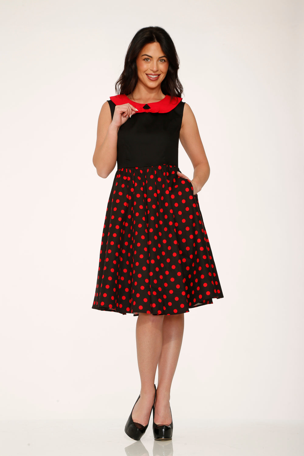 29201 Vestido Swing de Lunares Rojos y Negros