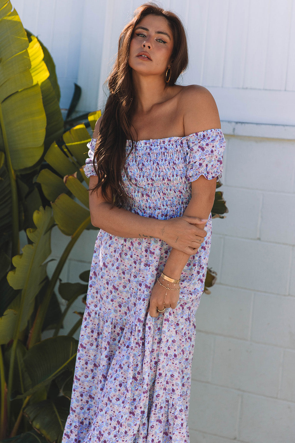 Vestido maxi fruncido de cintura alta con manga corta abullonada floral morado